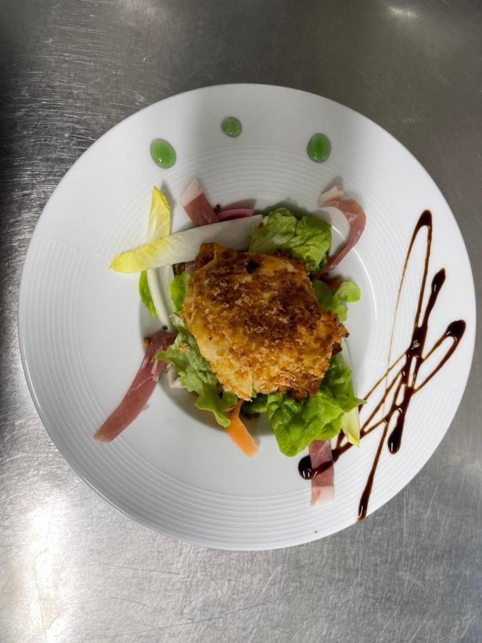 Logis Hotel Restaurant Cazes Arazat Laissac Εξωτερικό φωτογραφία