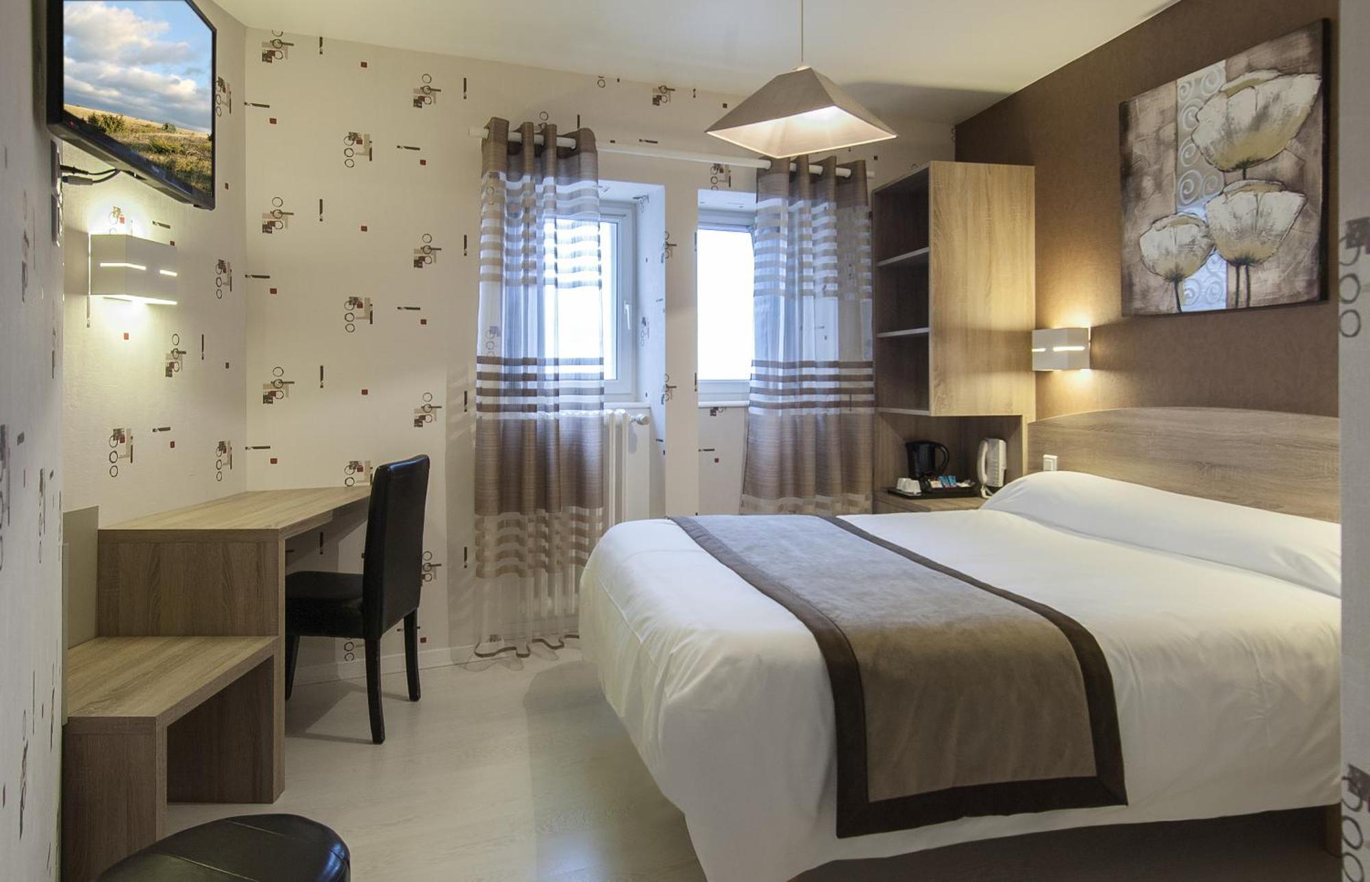 Logis Hotel Restaurant Cazes Arazat Laissac Εξωτερικό φωτογραφία