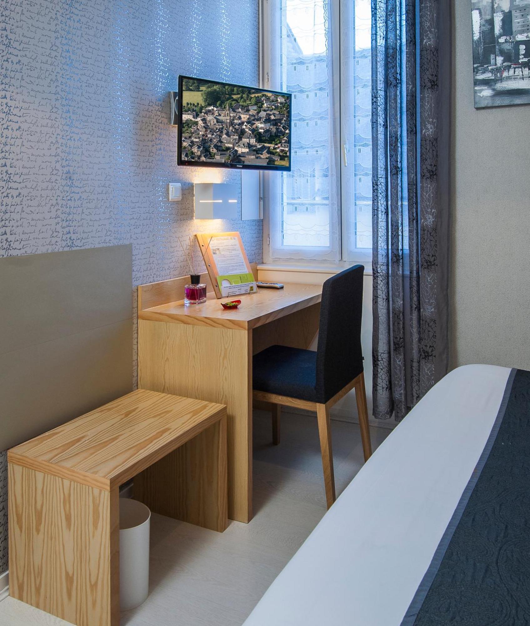 Logis Hotel Restaurant Cazes Arazat Laissac Εξωτερικό φωτογραφία